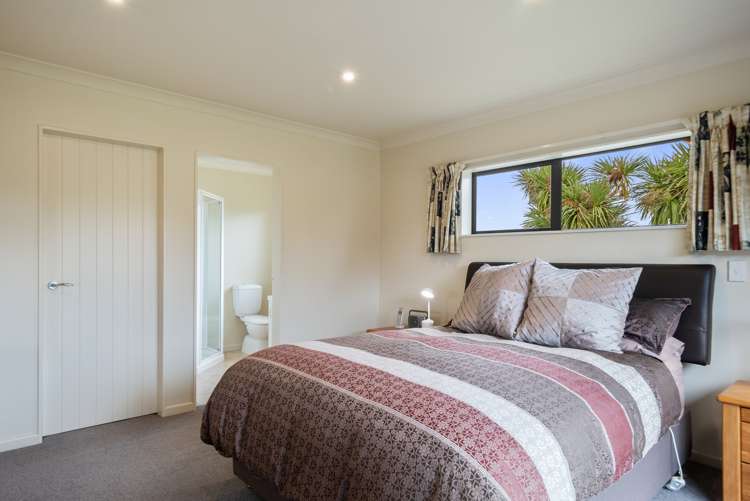 65 Quadrant Heights Paraparaumu_18