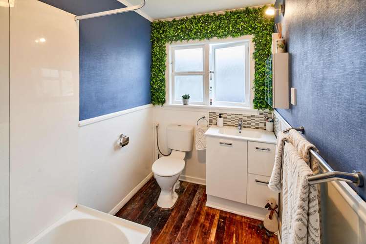 168 Wellington Road Wainuiomata_11