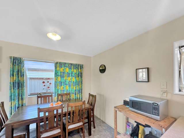 2/10 Neill Street Hornby_2