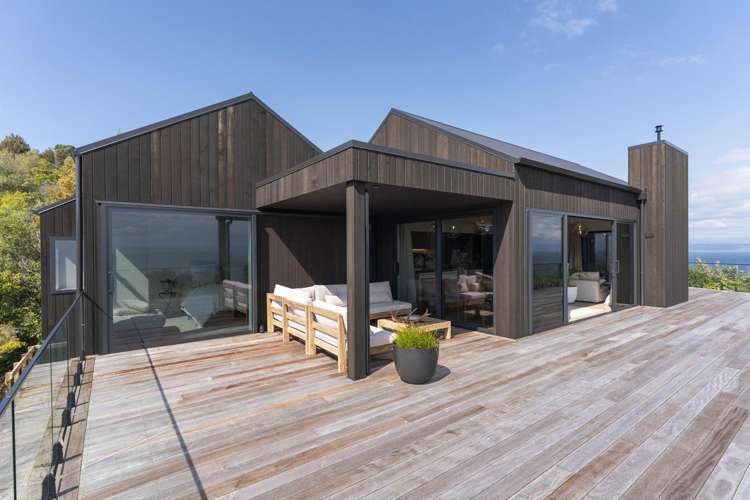 33 Whakamoenga Point Acacia Bay_19