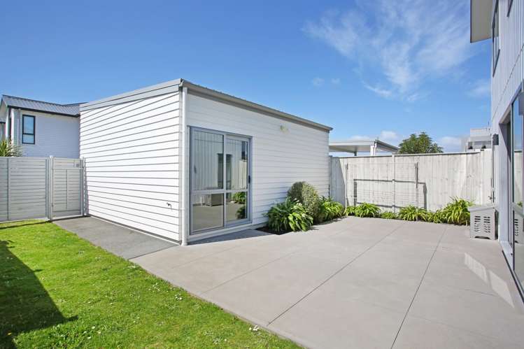 94 TE NAPI DRIVE "WAIATA SHORES" Takanini_16