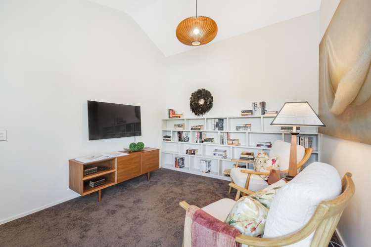 53 Manor Park Sunnyhills_39