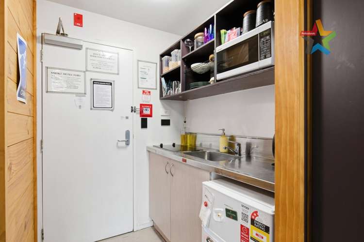 106/20 Martin Square Te Aro_6