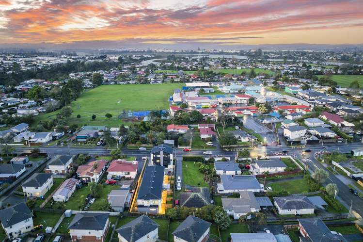 8/40 Saint Leonards Road Kelston_23