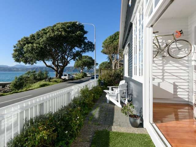 375 Karaka Bay Road Karaka Bays_1