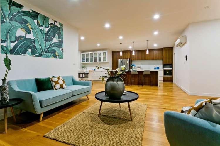 42 Remuremu Street Long Bay_11