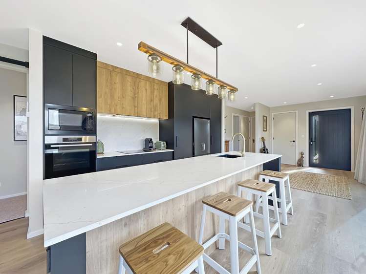 135 Lisland Drive Kinloch_6