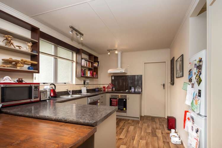 1/8 Faulkland Drive Witherlea_2