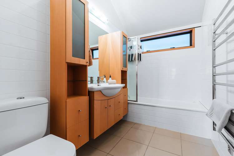 10/287 Lake Terrace Taupo_11