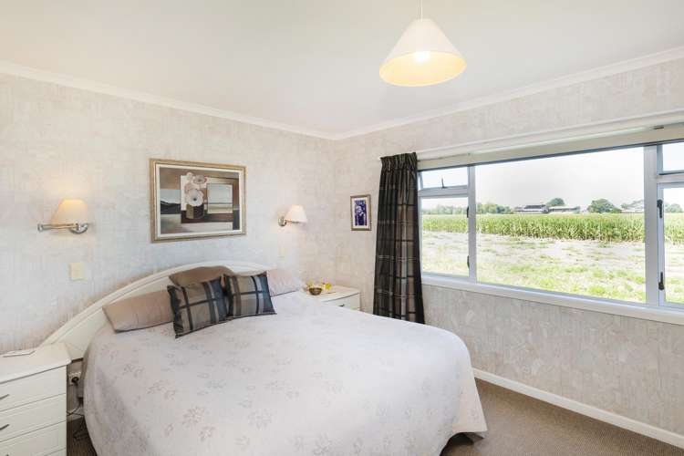 136A Main Road Makaraka_12