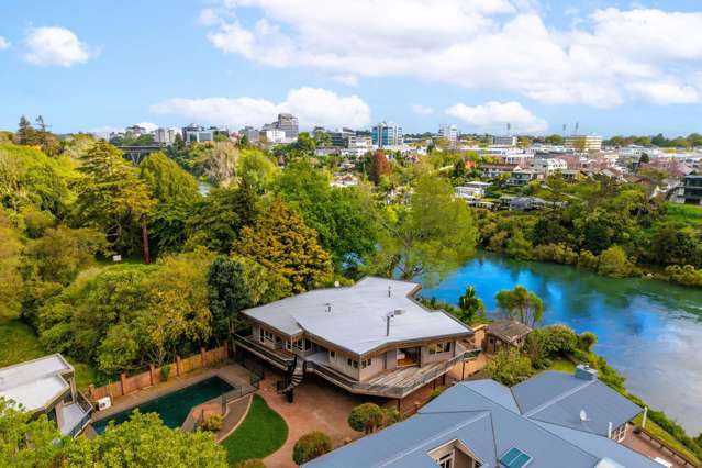 Grand riverfront retreat – Rare Claudelands Estate