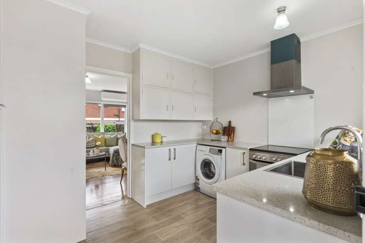 2/34 Lake Pupuke Drive Takapuna_5