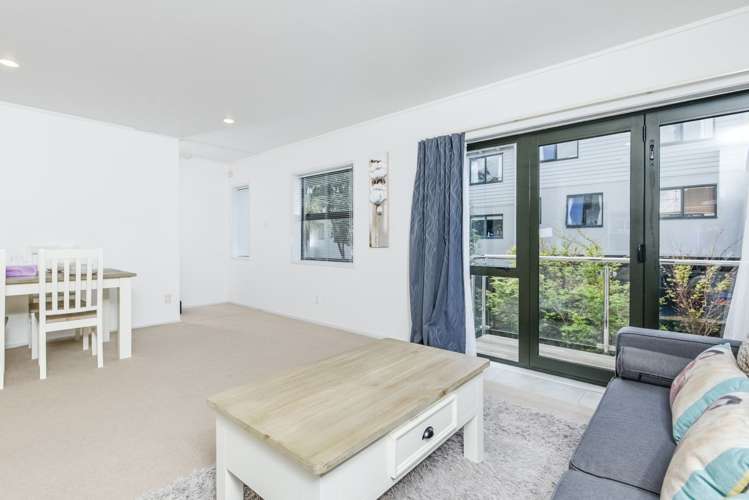 2/76 Galway Street Onehunga_6