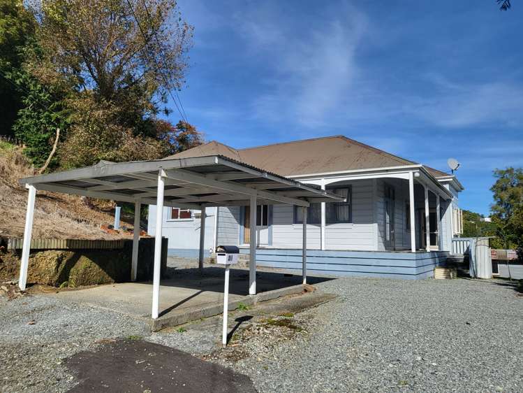 26 Puketahi Street Greymouth_16