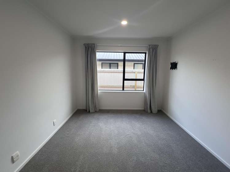2/91 Chalmers Ave Ashburton_6