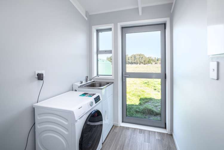 59 Western Lake Road Featherston_23