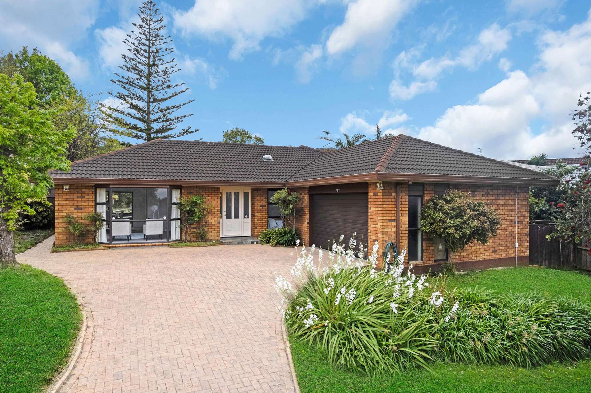 25 Lexington Drive Botany Downs_0