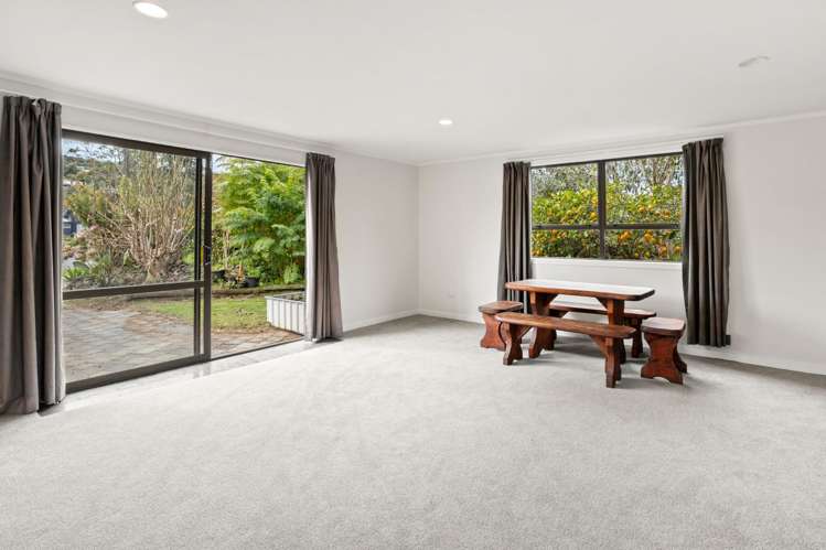 8 Parkland Place Whitianga_11