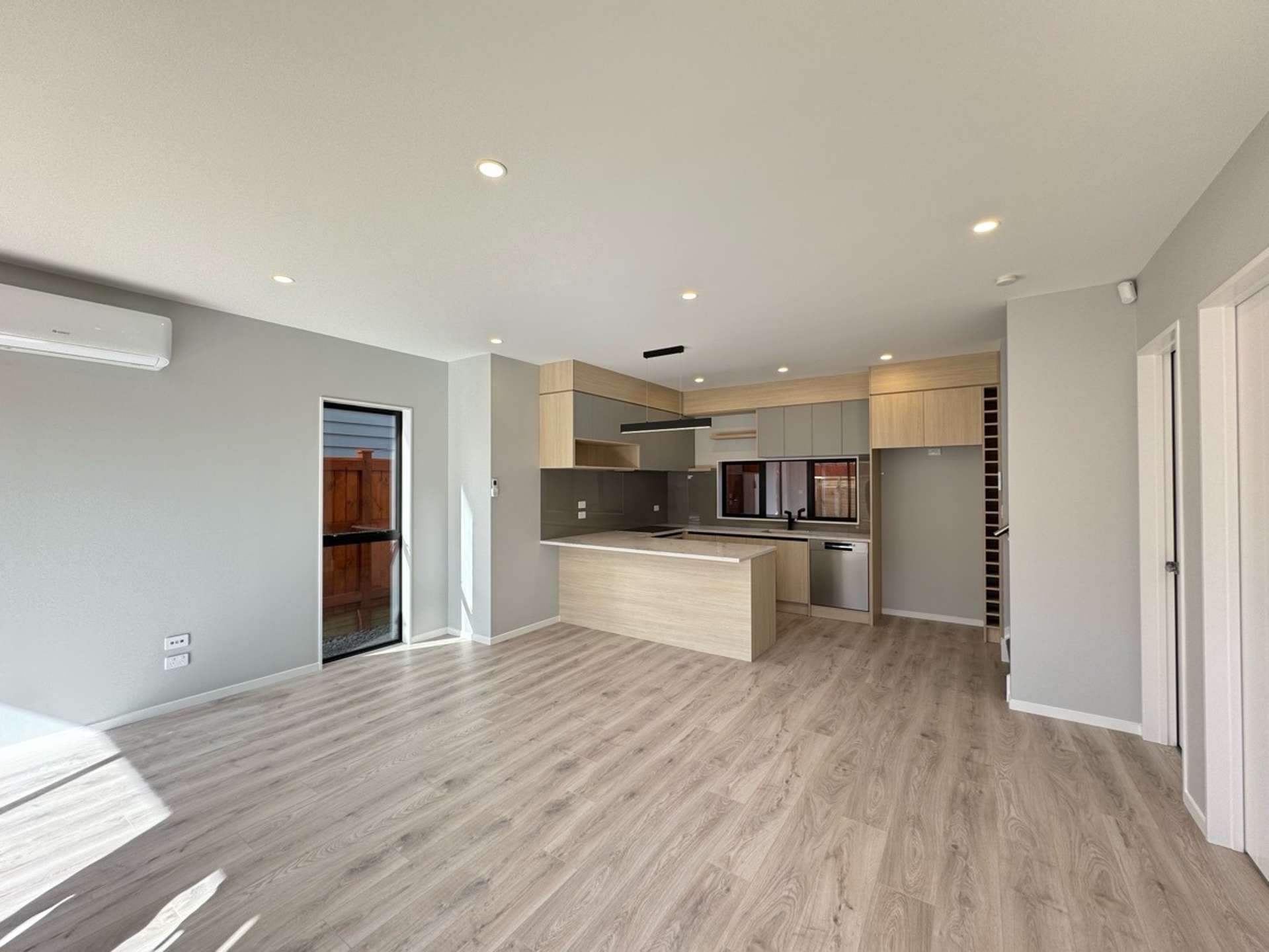 50A The Avenue 1708_0