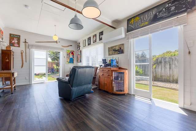 6 Kapiti Lane Otaki Beach_3