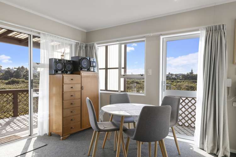 53 Queen Mary Avenue New Lynn_18