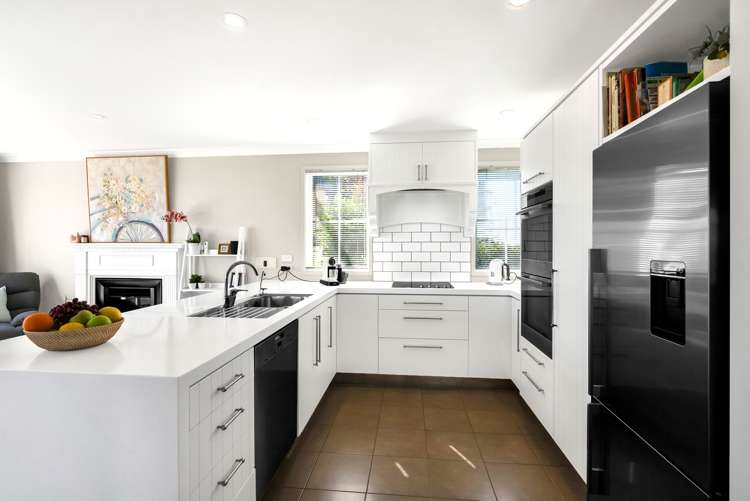 12a Nadine Stanton Drive Bell Block_5