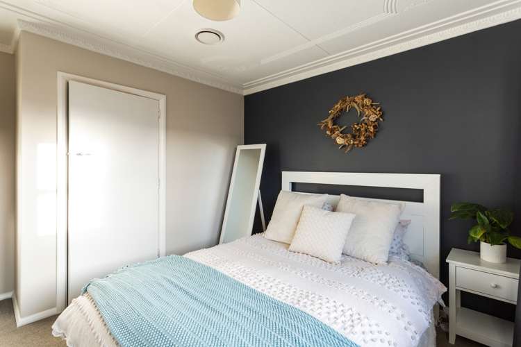 6 Hall Street Mosgiel_13