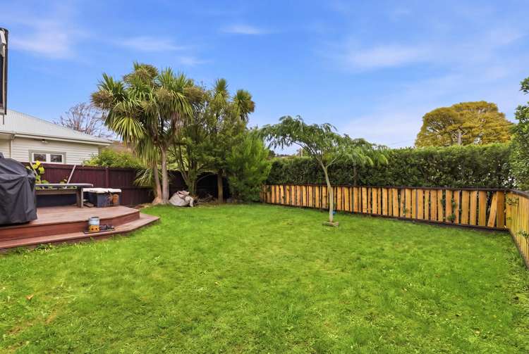 24 Birdwood Avenue Beckenham_22