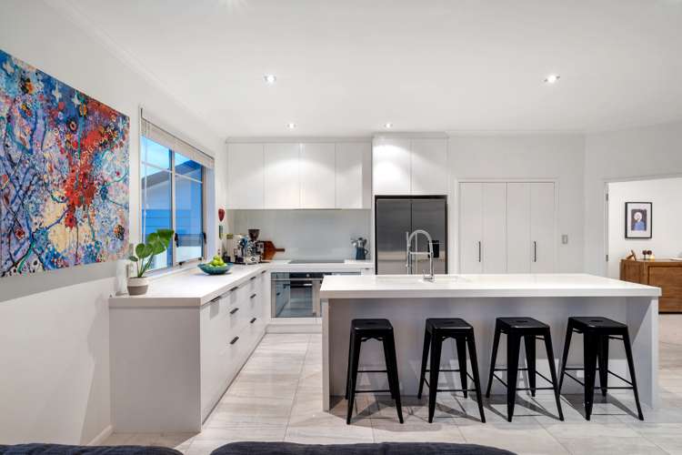 5 Hawkdun Drive Flat Bush_11