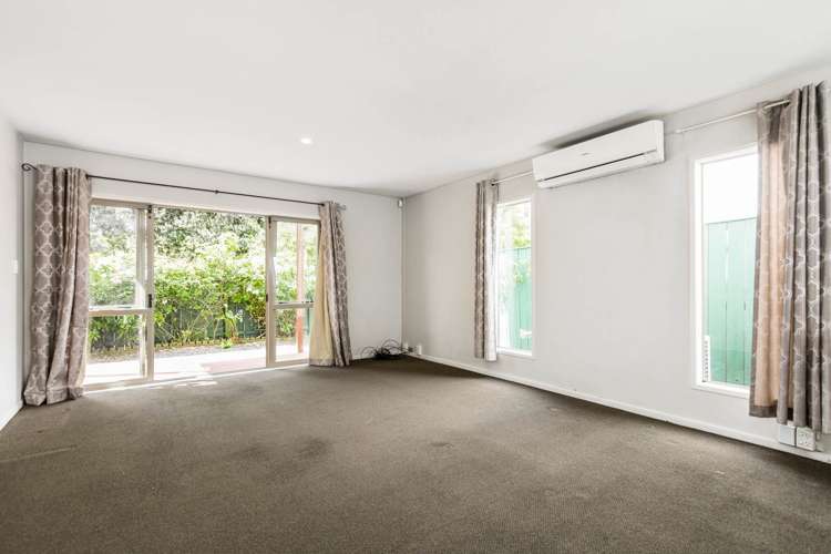 13/4 Ambrico Place New Lynn_3