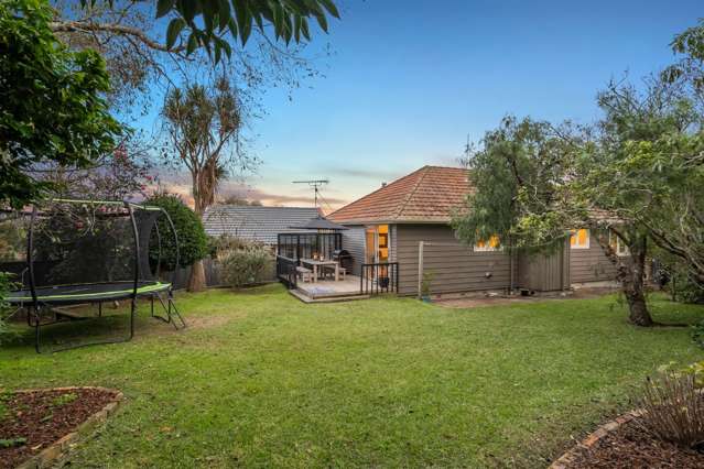 2 Nutsey Avenue Northcote_1