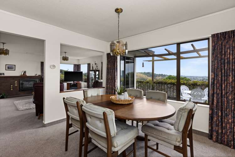 90 Churchill Drive Taradale_11