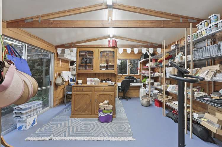 1 Ngaio Road Titirangi_15