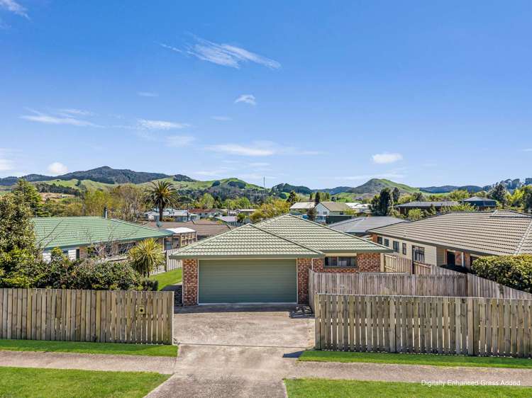 17 Barry Road Waihi_23