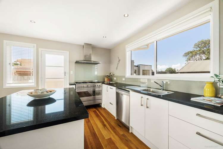 43 Sunnynook Road Forrest Hill_4