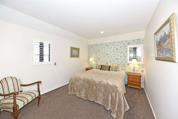 24 Taylors Avenue Bryndwr_16