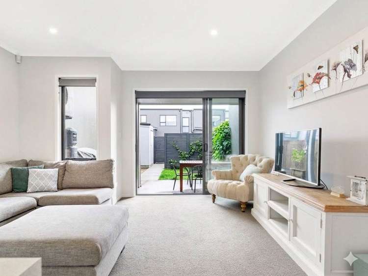 17 Ian Morrison Road Hobsonville_12