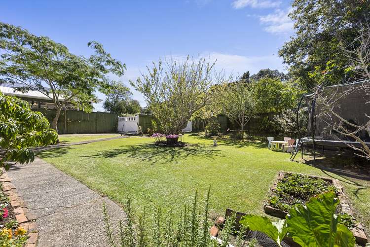 53 Paparoa Road Cockle Bay_26