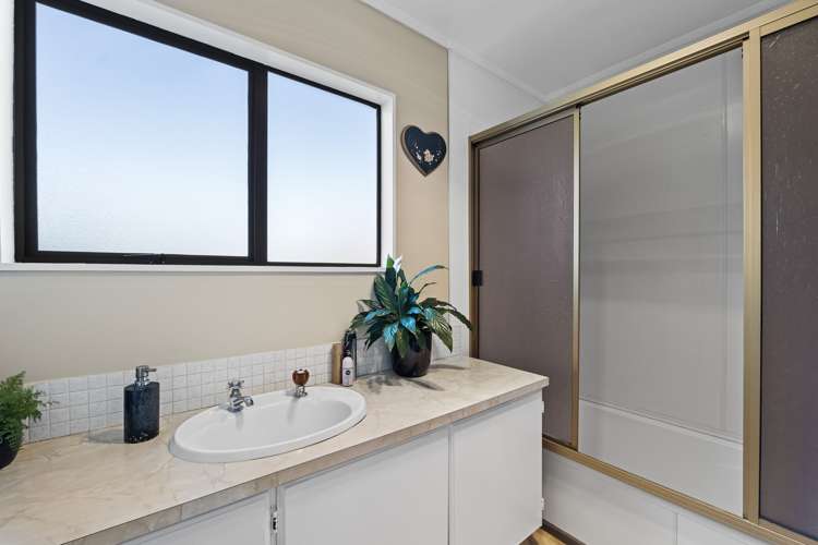 3 Raunui Crescent Inglewood_11