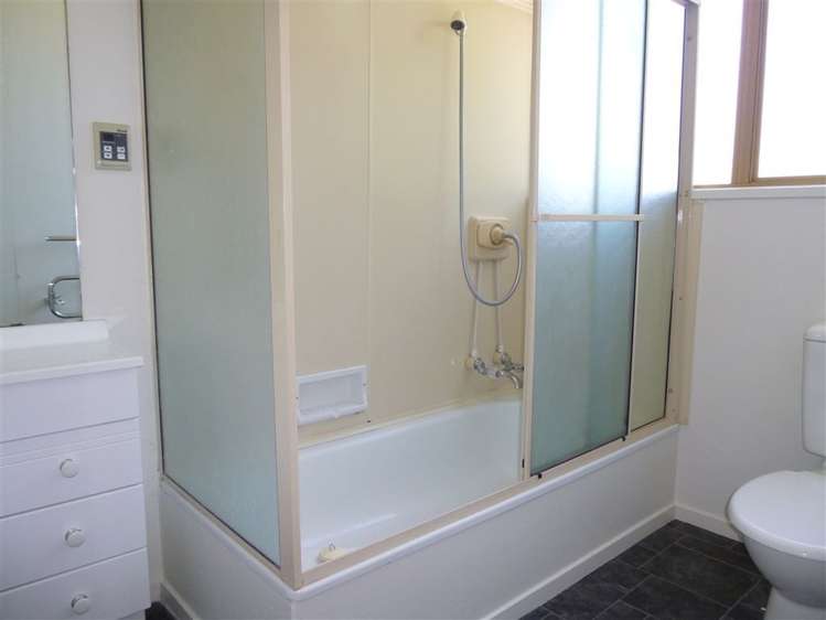 6b Pelorus Street Glenview_8