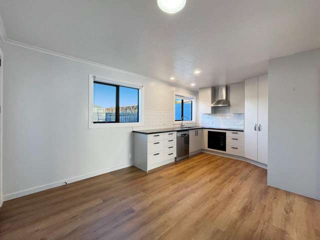 6 Caudron Rd Wigram_3