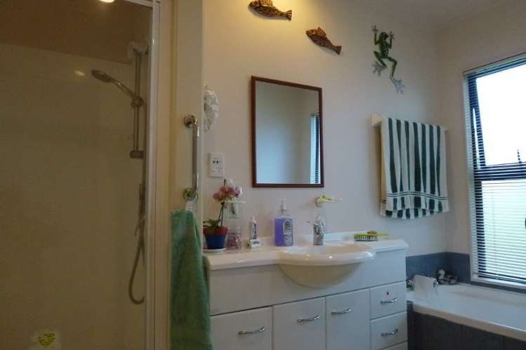 108 Tobie Place Whangamata_11