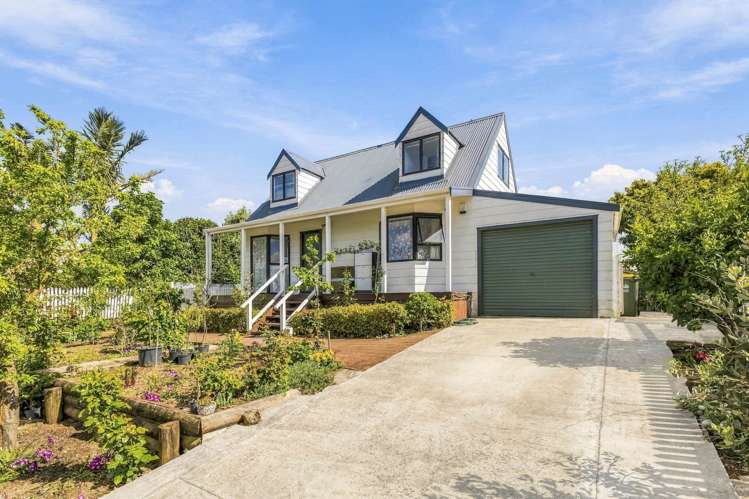29 Sunningdale Street Wattle Downs_16