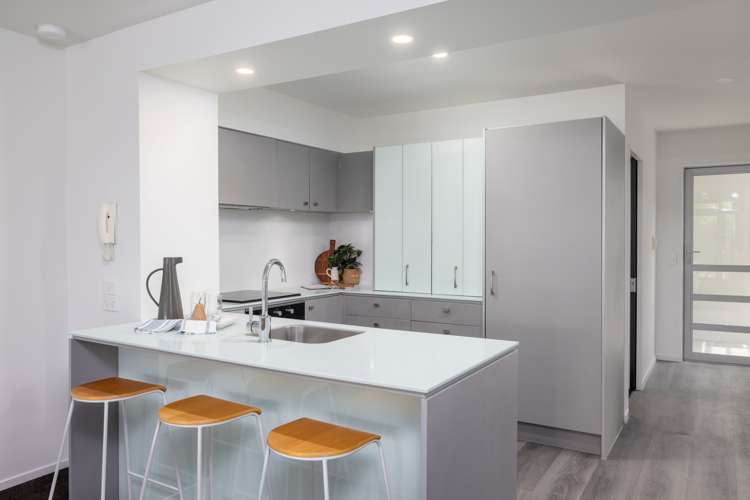 1/272 Marine Parade New Brighton_1