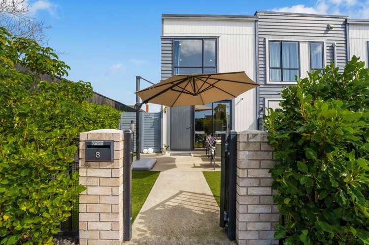 8 Patariki Way Beach Haven_16