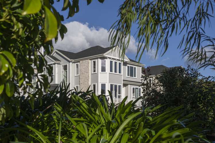 Lot 6/14,16,18 William Souter Street Forrest Hill_39