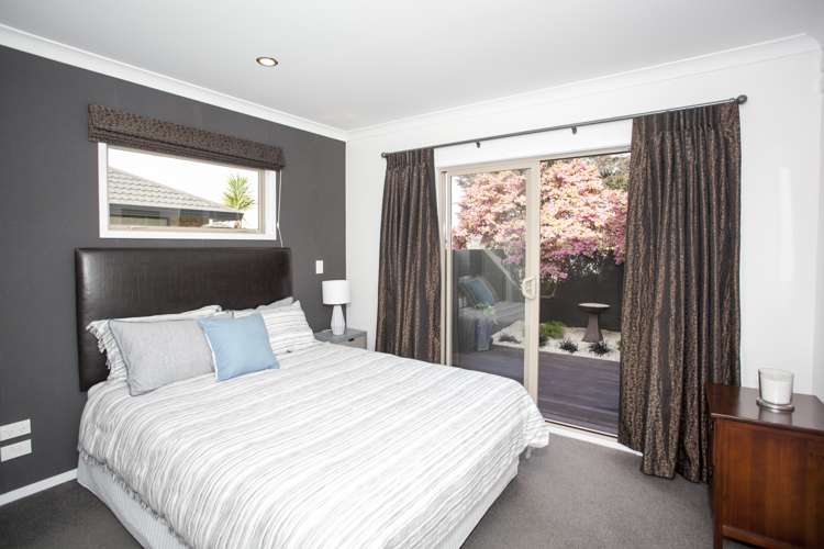 19 Meridian Grove Kelvin Grove_15