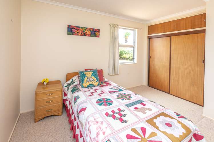 4 Exeter Crescent Springvale_14