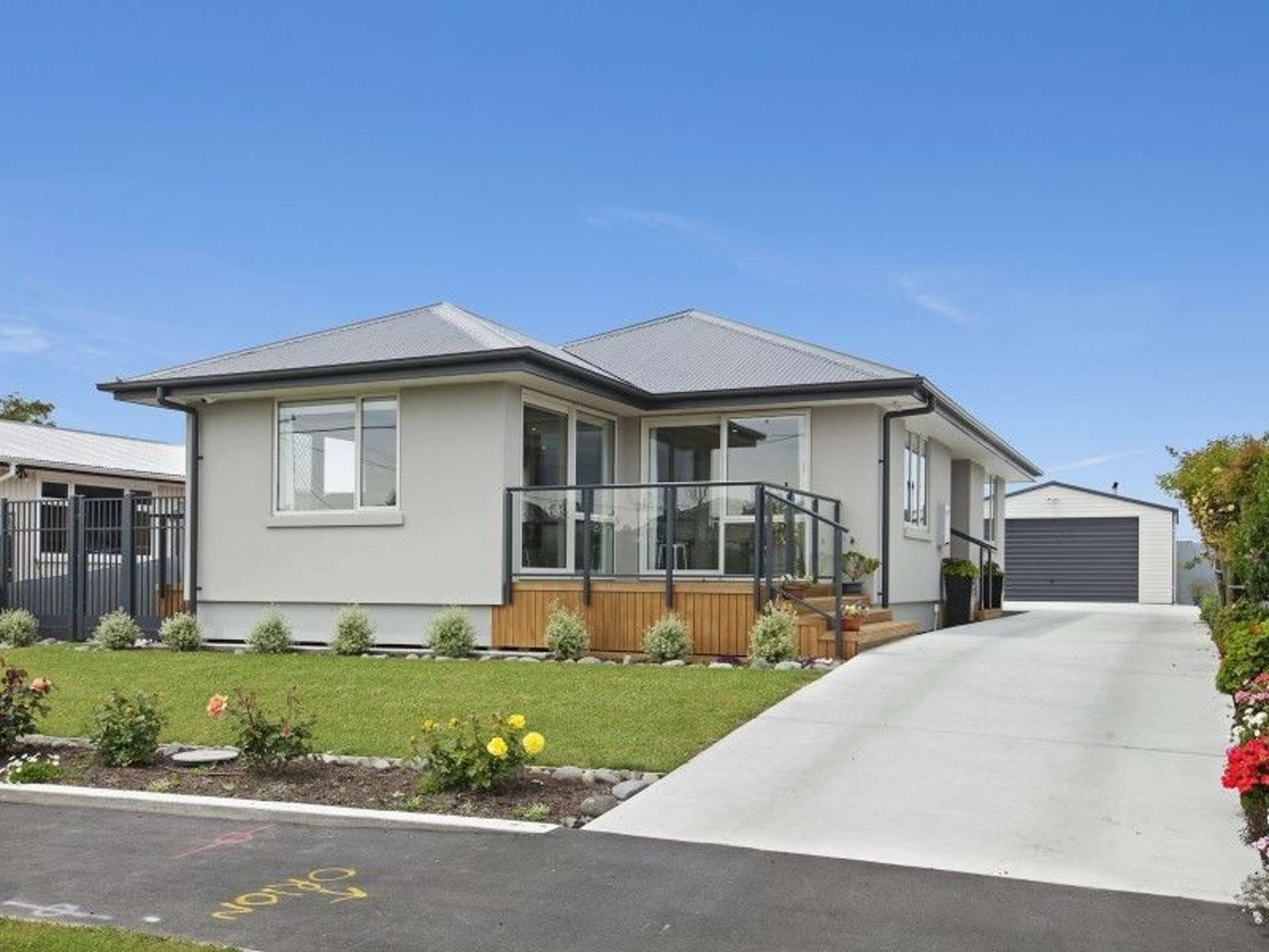 48 Sandown Crescent Aranui_0