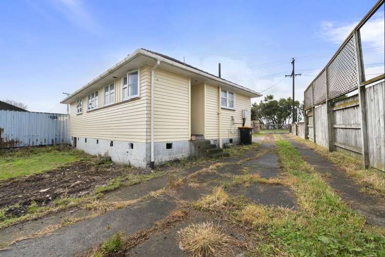 35 Railway Road Bunnythorpe_11